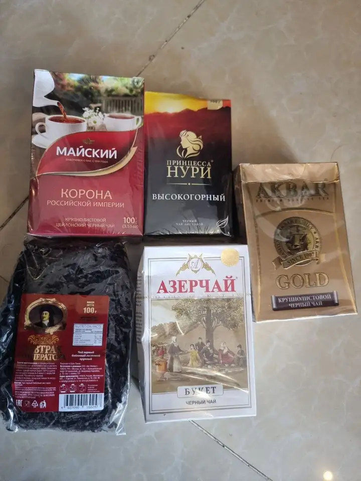 Набор чёрного листового чая разных брендов