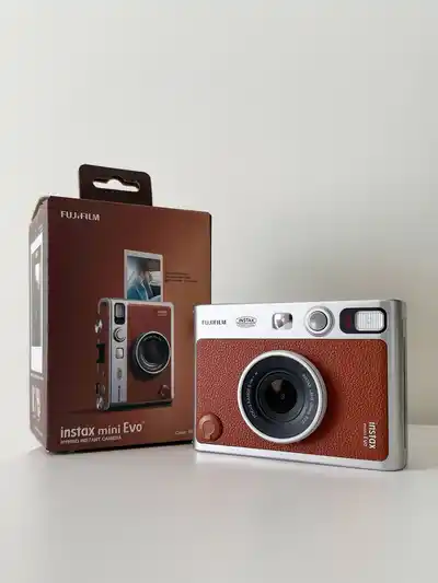 Fujifilm Instax Mini Evo Brown
