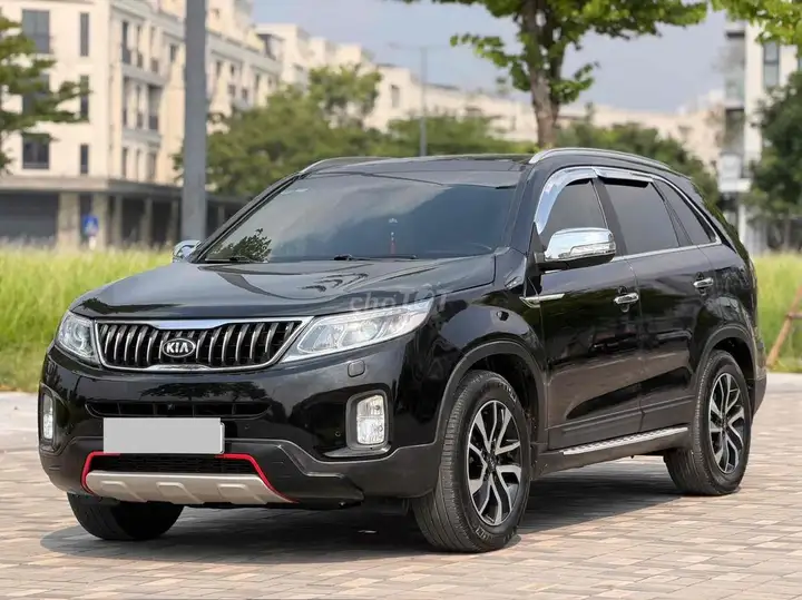 Kia Sorento 2019 бензин 90 тыс. км черный