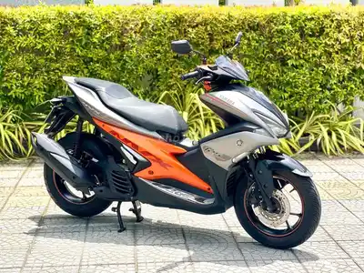 Yamaha NVX 125 ABS 2019 Серебристо-оранжевая юбилейная версия