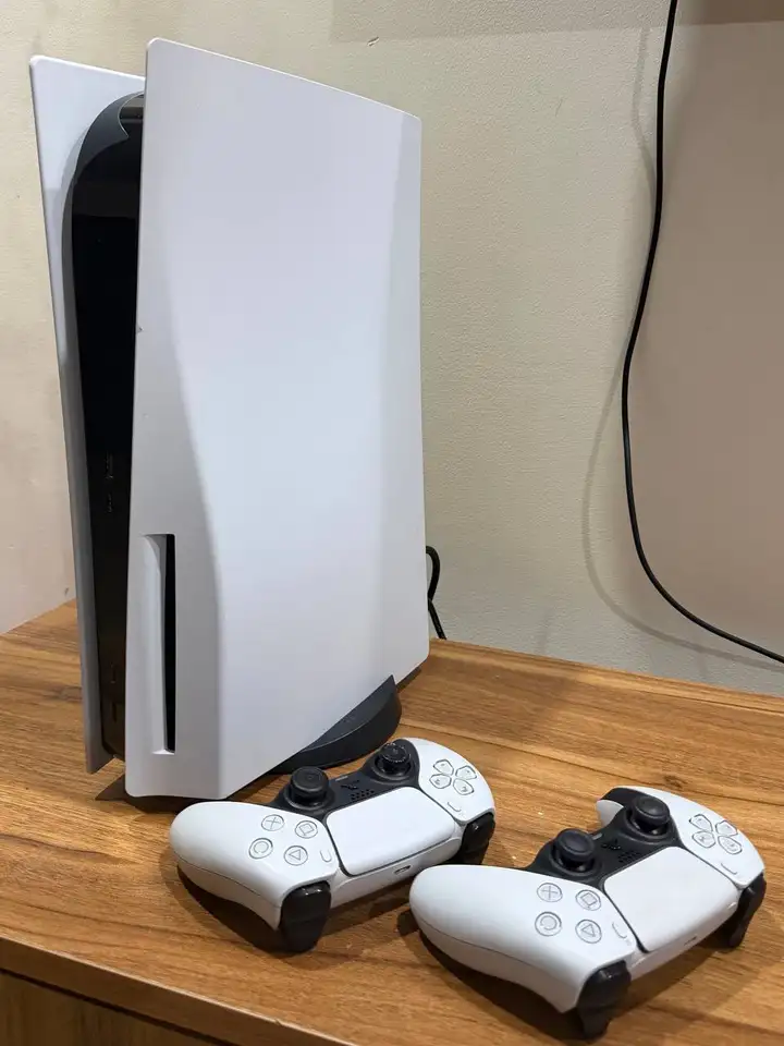 PlayStation 5 с дисководом