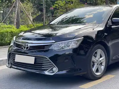 Toyota Camry 2.5Q 2016 черная 100000 км