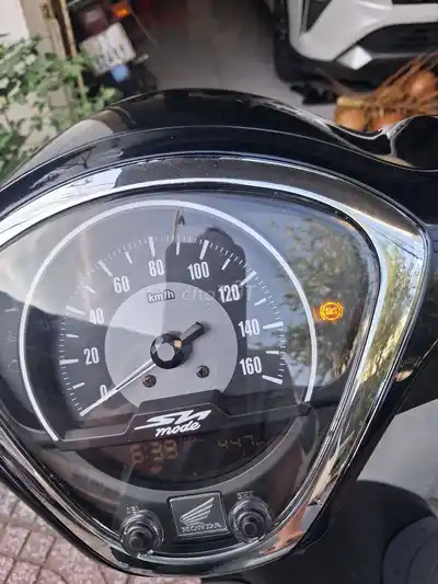 Honda SH Mode 124.8 куб.см Серо-черный