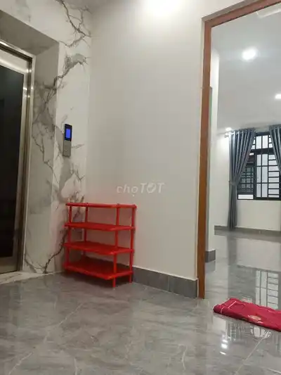 Сдаю абсолютно новую элитную комнату 30м² для девушек, с мебелью