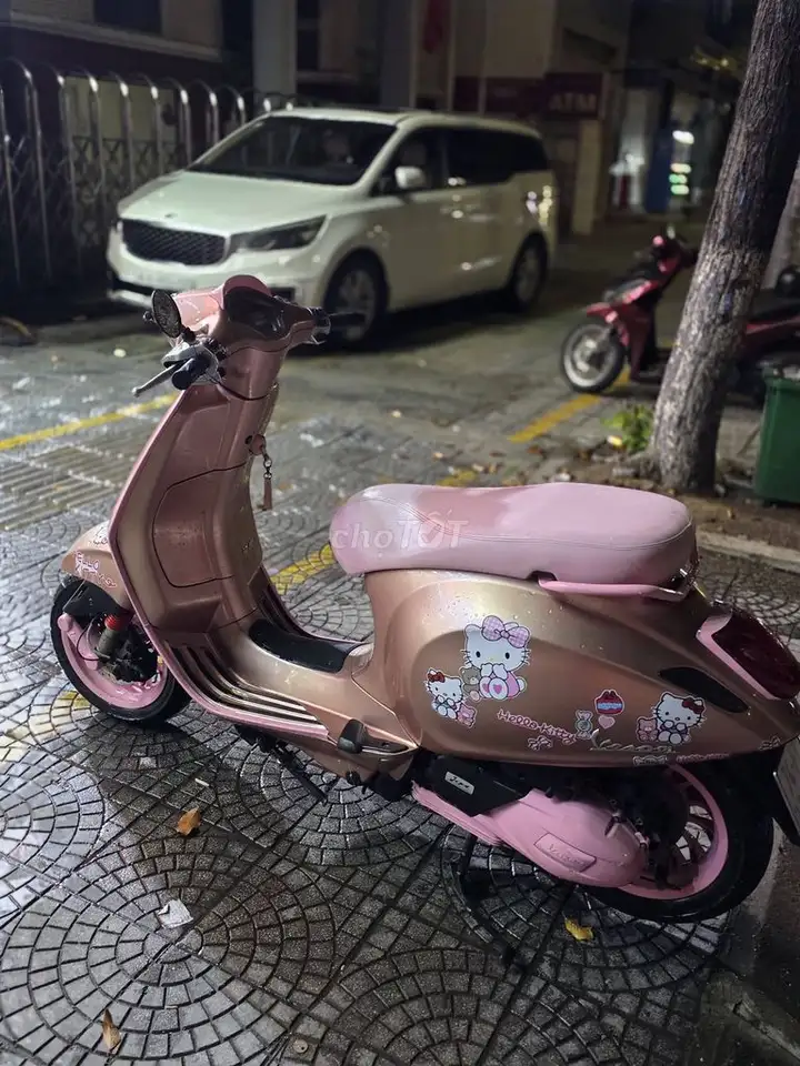 Piaggio Vespa 2020 розовый, родной качественный мотор