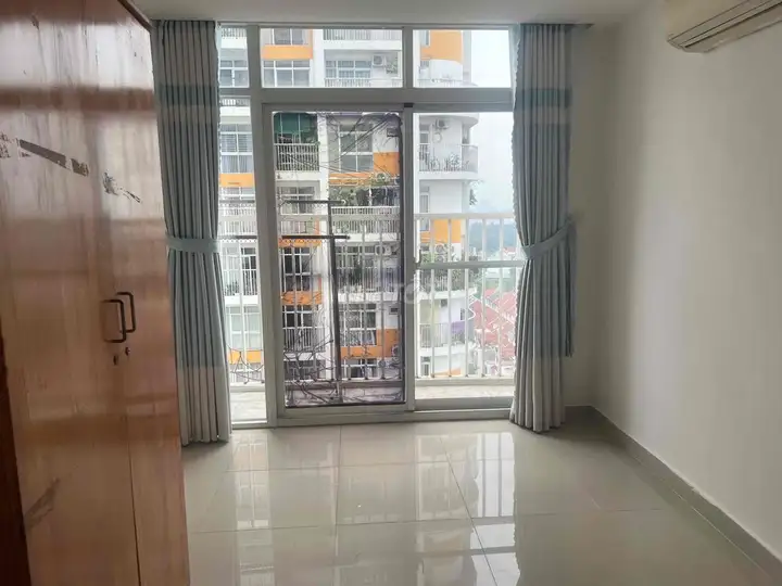 Квартира Conic Skyway, 3 спальни, 104 м², поддержка банка