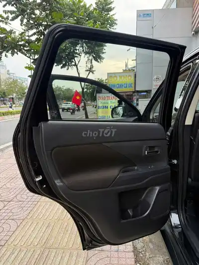 Мицубиси Аутлендер 2.0CVT 2019 года - 70000 км