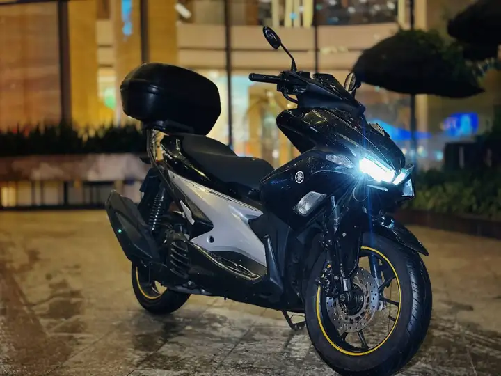 Yamaha NVX 2017