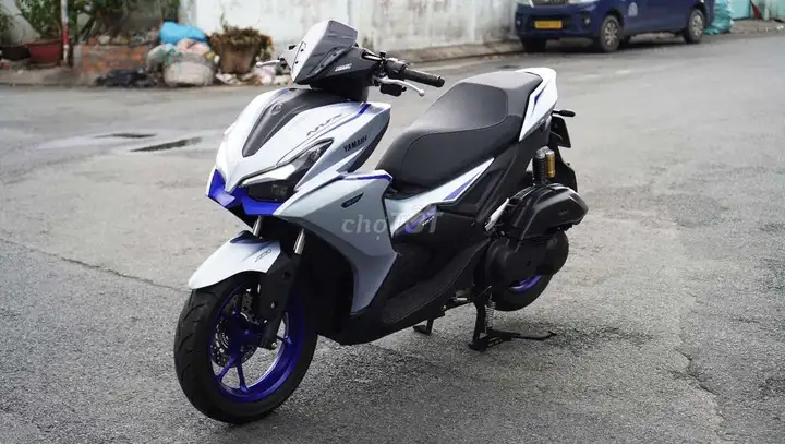 Yamaha NVX V3 SP белый, синий, 500 км