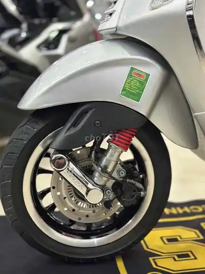 Piaggio Vespa 125 2020 Серебристый Poche. Супер байк. HSTQ