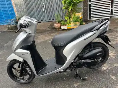 Honda Vision 2017, серебристый