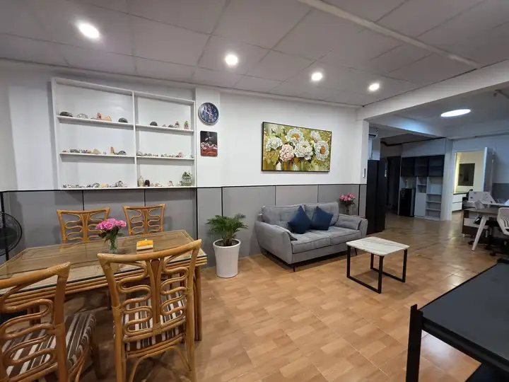 Пентхаус с террасой и видом на море, 110 м²