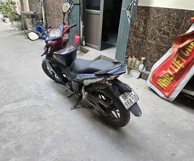 HONDA WINNER V1 2017 150CC 90627 КМ СЕРЫЙ КРАСНЫЙ