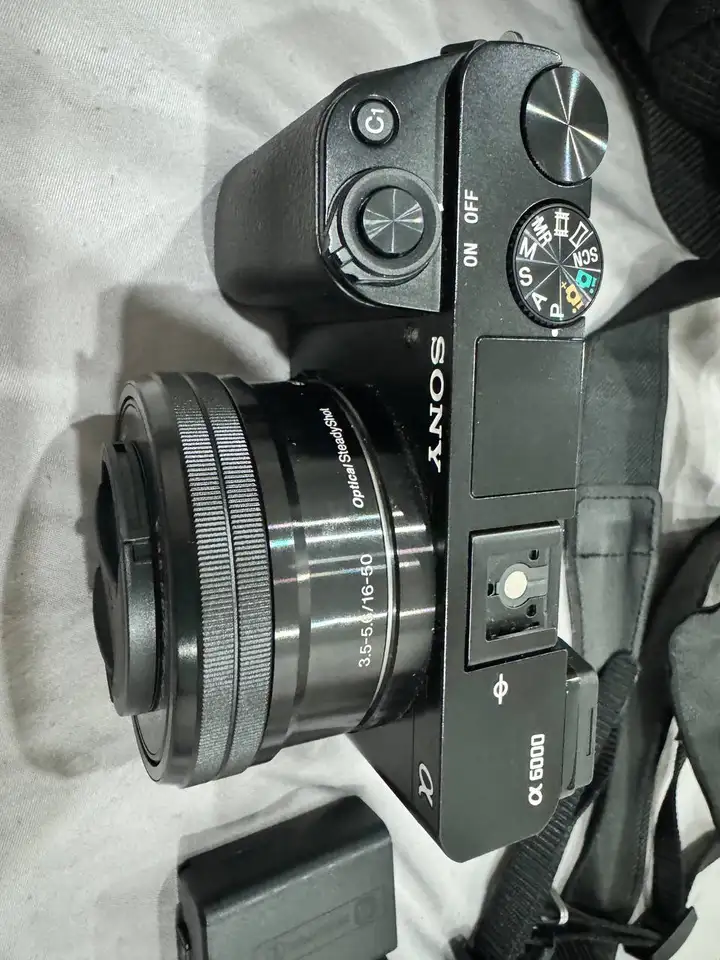 Фотоаппарат Sony Alpha 6000