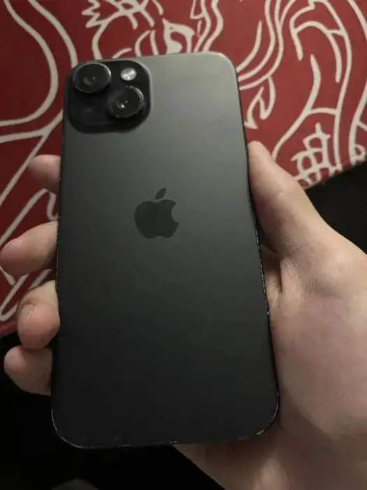 iPhone 15 128GB