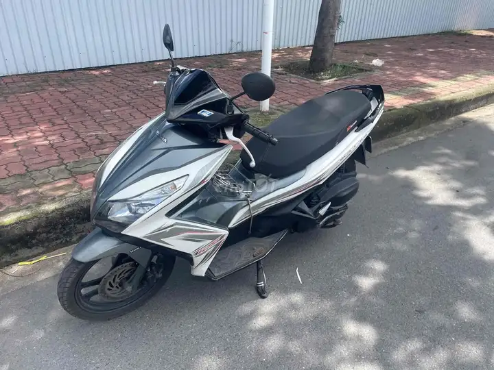 Honda Air Blade 2014 белый серый