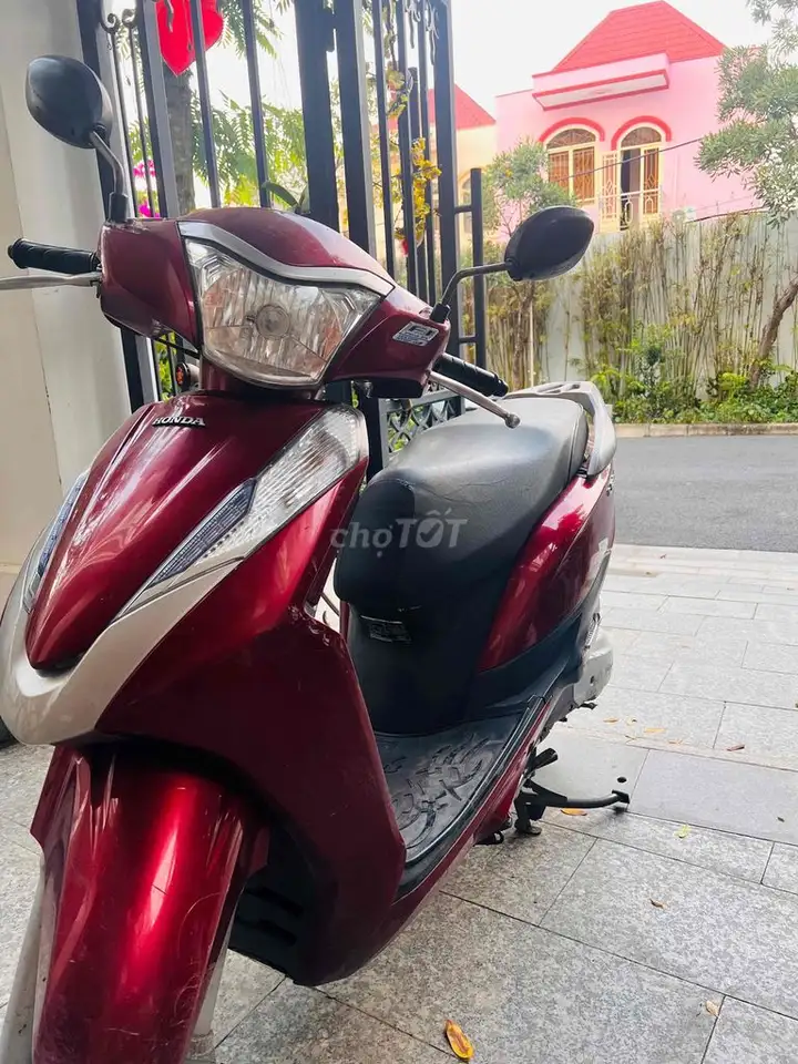 Honda Lead 2015 красный