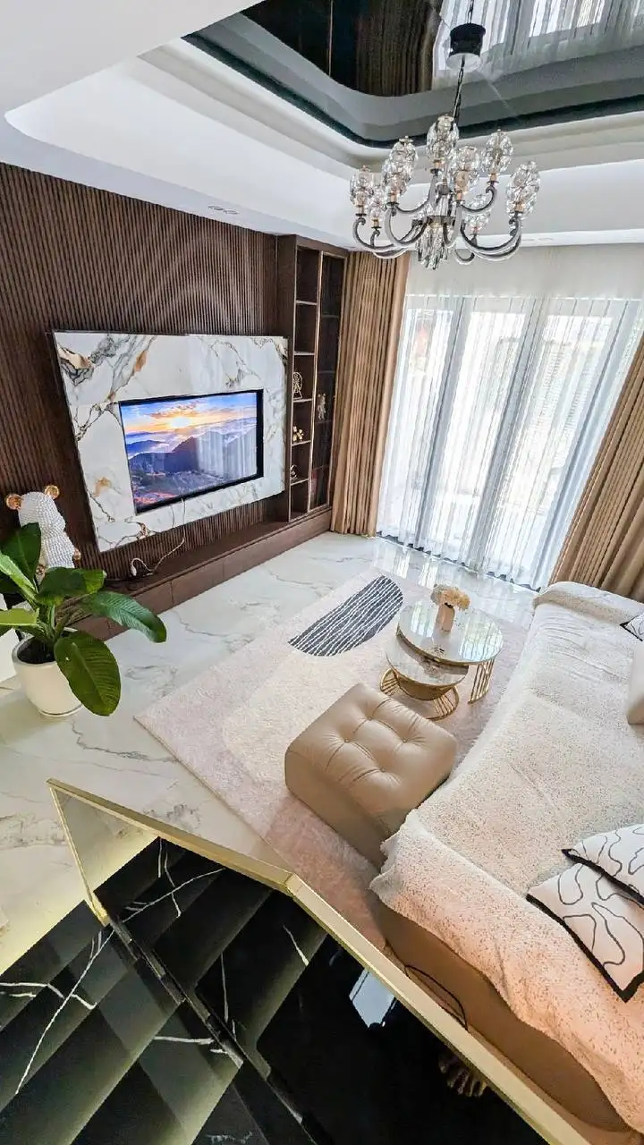 Дом 3 этажа, 3 спальни, 65 м²