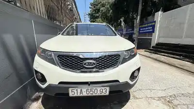 Kia Sorento 2013, белая, пробег 108 000 км