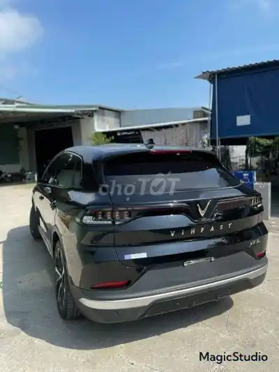VinFast VF8 Plus AWD 2023 - 645 миллионов