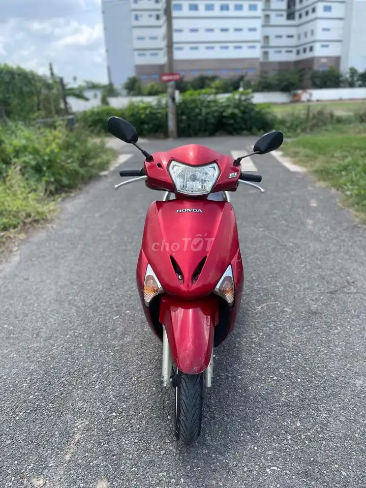 Honda Lead Fi Красный б/у