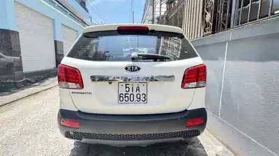 Kia Sorento 2013, белая, пробег 108 000 км