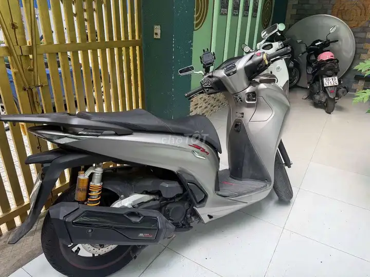 Honda SH350i Серебристо-черный 60км