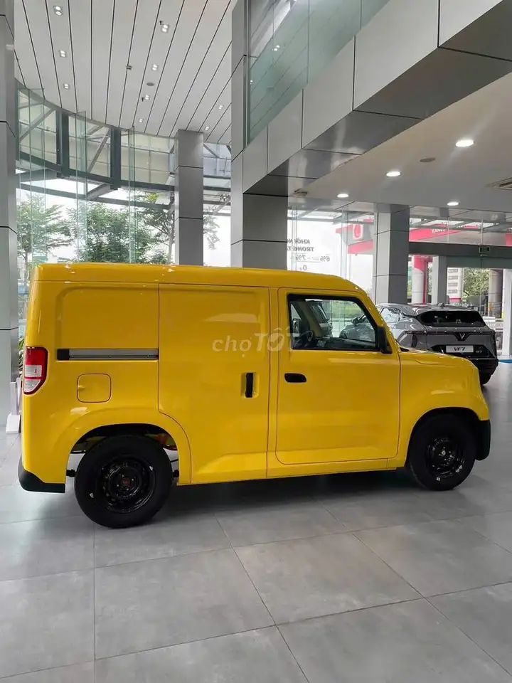 VinFast EC Van