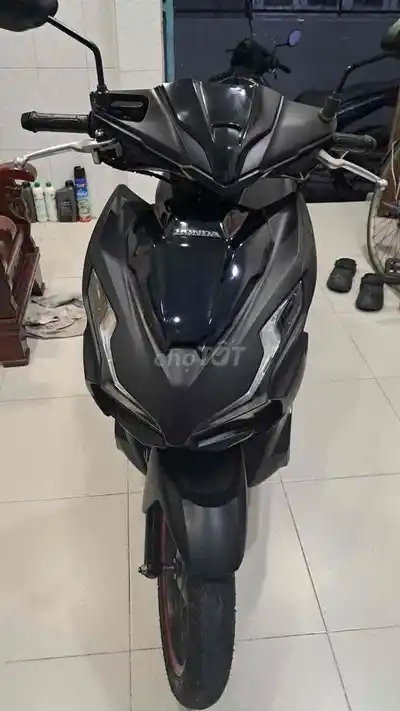 AirBlade 125 4-клапанный 2023 Черный матовый 16000 км с документом