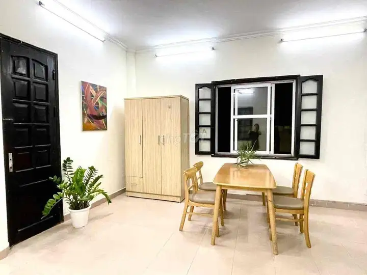 Сдаётся просторная студия 5.7 трл. рядом с Vincom Bà Triệu