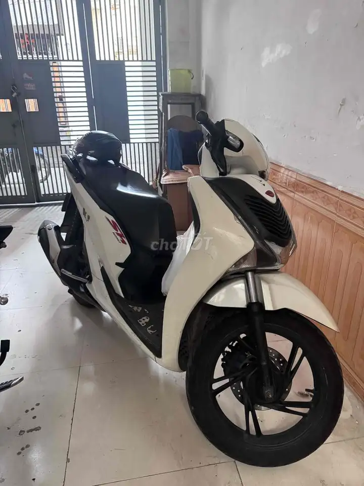 Honda SH 125, 53 000 км, белый, Вьетнам