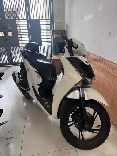 Honda SH 125, 53 000 км, белый, Вьетнам