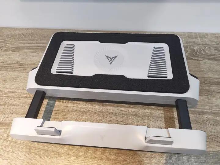 Охлаждающая подставка Flydigi BS2
