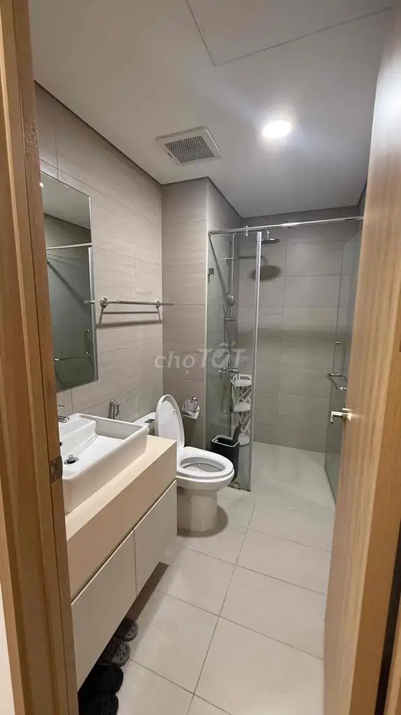 Собственник продаёт квартиру 61 м² в Akari City