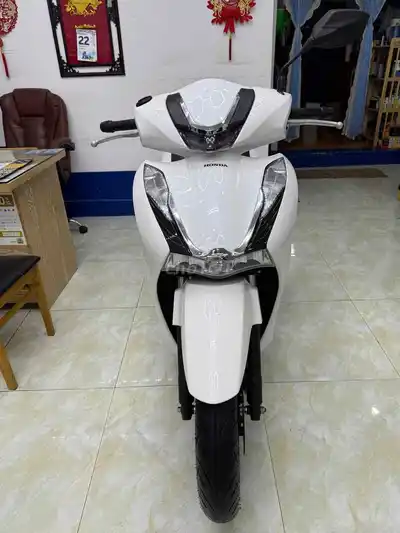 Honda SH 125 2022 CBS белый