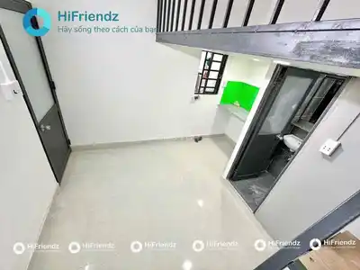 Светлая комната с антресолью на Ле Ван Тхо
