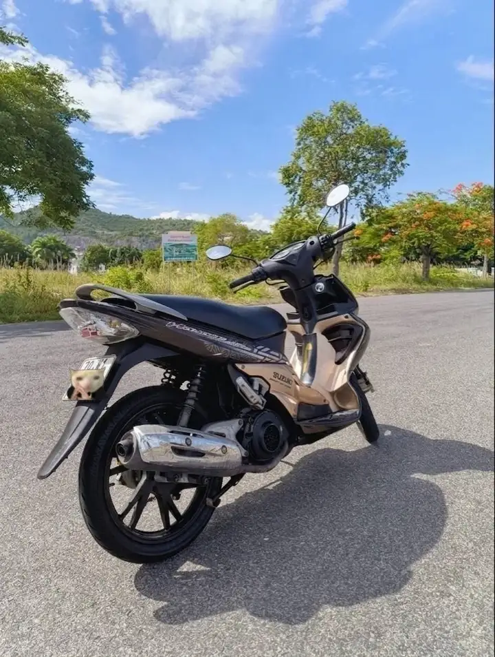 Suzuki Hayate 125