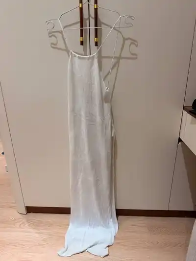Вязаный топ и пляжное платье