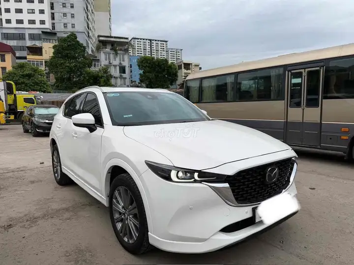 Mazda CX5 Premium Exclusive 2.0 AT 2024 года