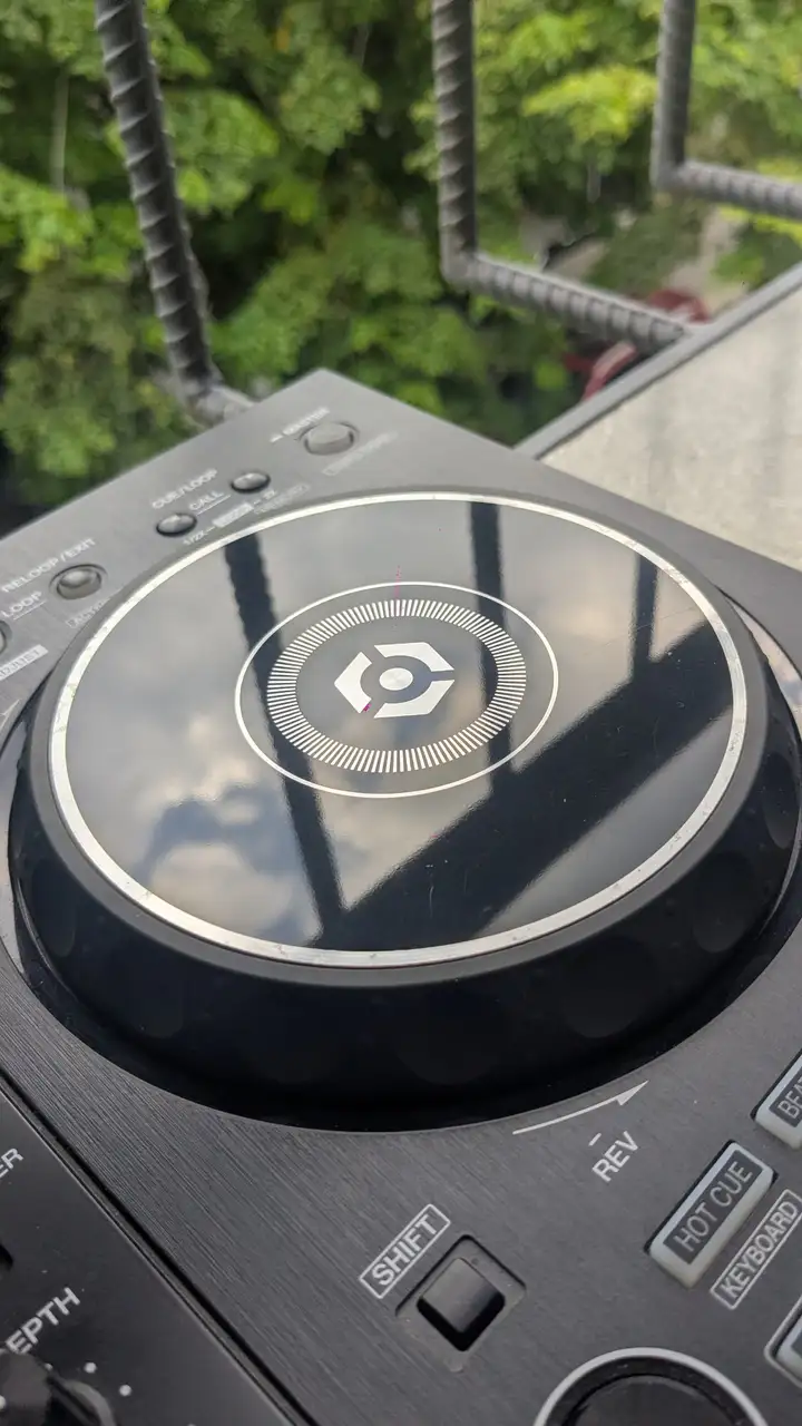 Pioneer DDJ 400 + Sennheiser HD 25 + шнуры