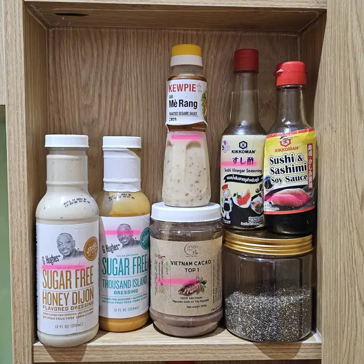 Продукты: мёд, соусы, масла, какао, семена чиа