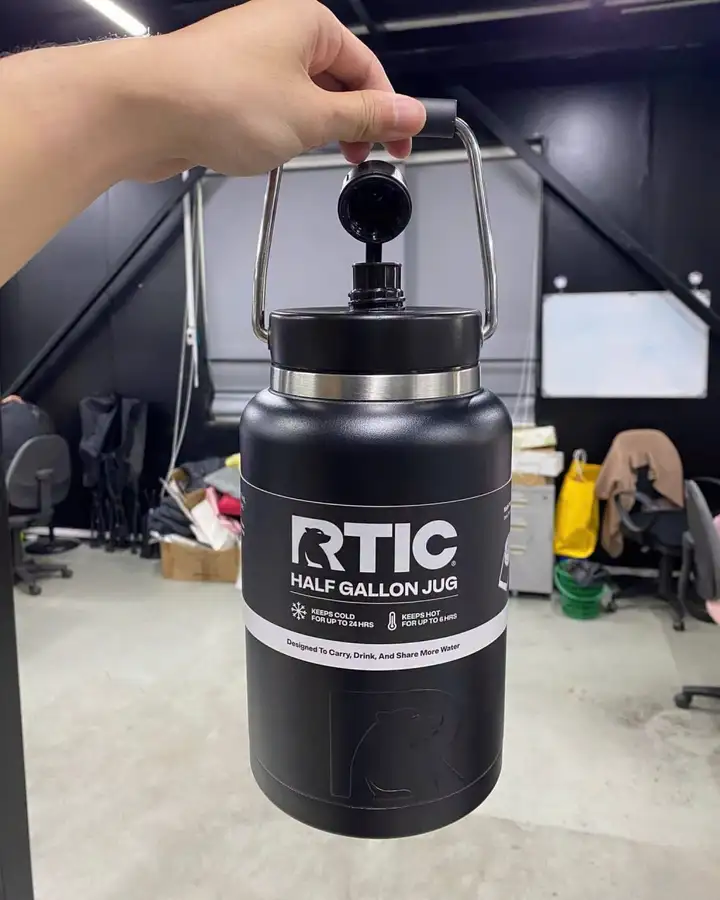 Термос RTIC Insulated Jug 1.8 л
