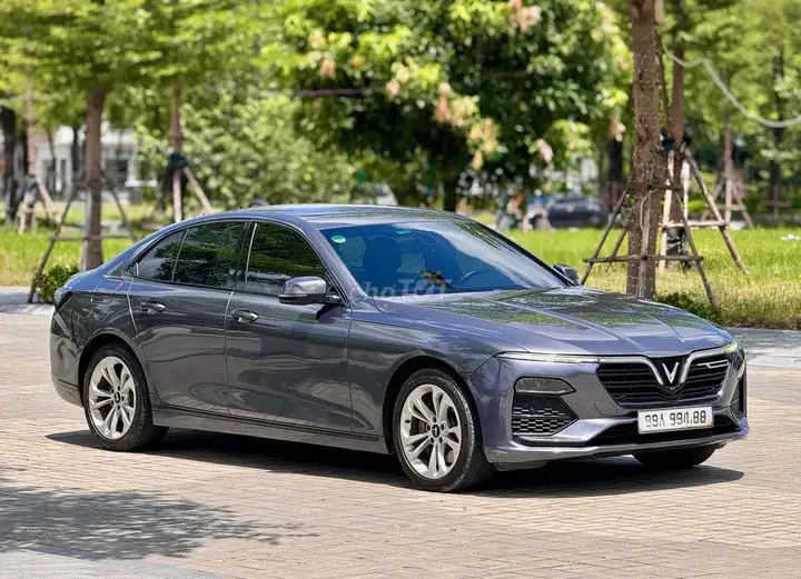 VinFast Lux A Base 2019, отличное состояние, новые шины