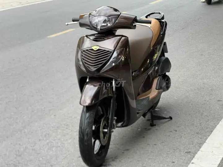 Honda SH 125 итальянской сборки 2006