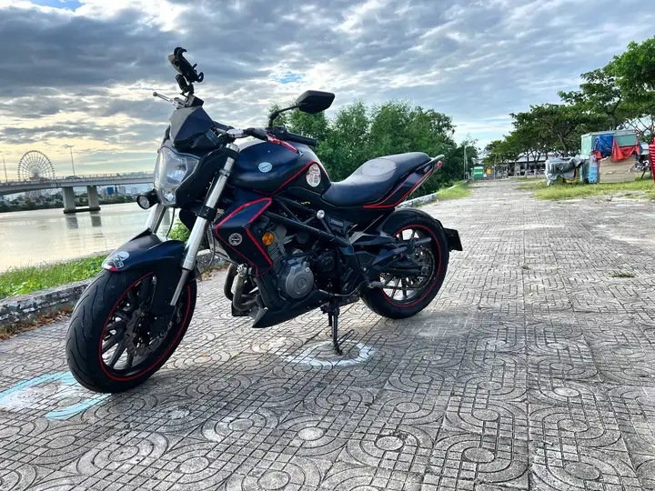 Benelli 300