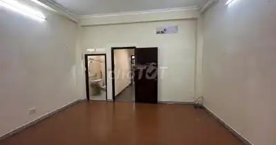 Дом 5 этажей в Ван Кань рядом со средней школой Ван Кань, 20 м от автодороги