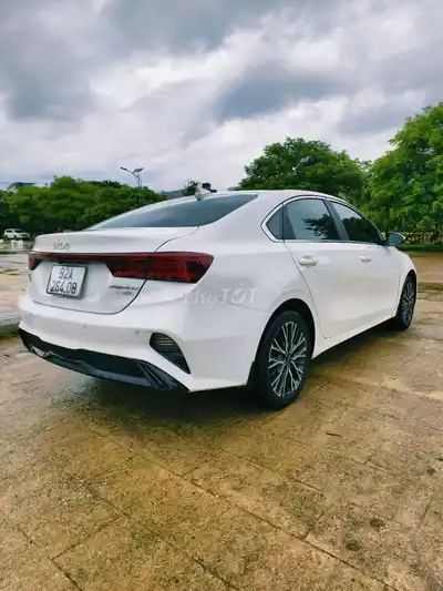 Kia K3 Premium 2021 Белый 60 тыс. км