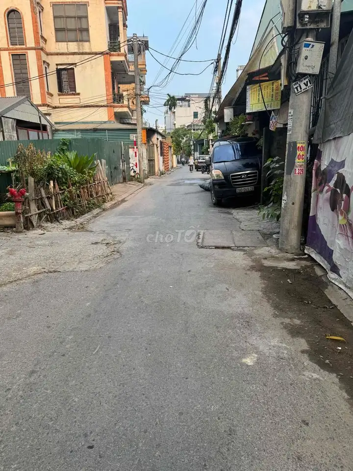 Элитная таунхаус в Xuân Đỗ, Cự Khối, Long Biên