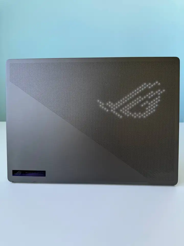 Ноутбук Asus Zephyrus G14 GA402RJ-L8018W