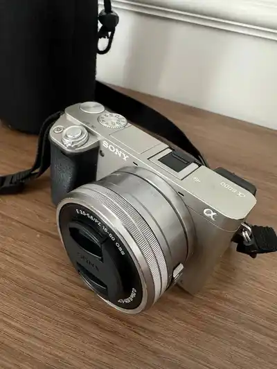 Sony Alpha a6000